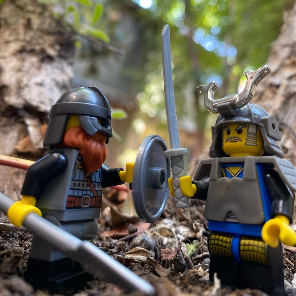 VIKINGS vs SAMURAI LEGO Minigs